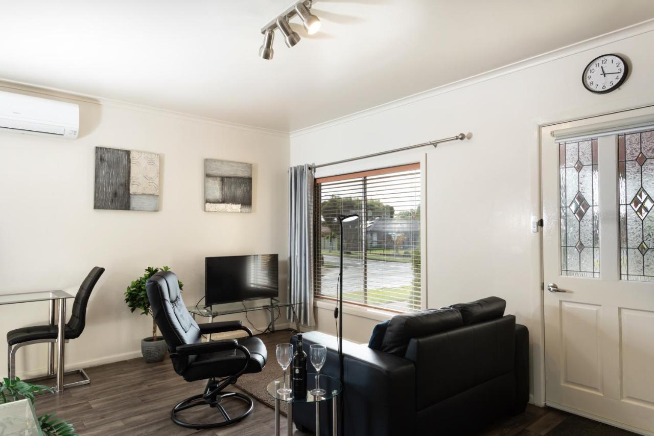 Short Stays Gippsland Trafalgar Экстерьер фото