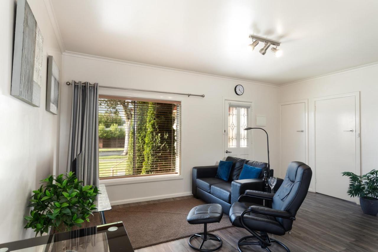 Short Stays Gippsland Trafalgar Экстерьер фото