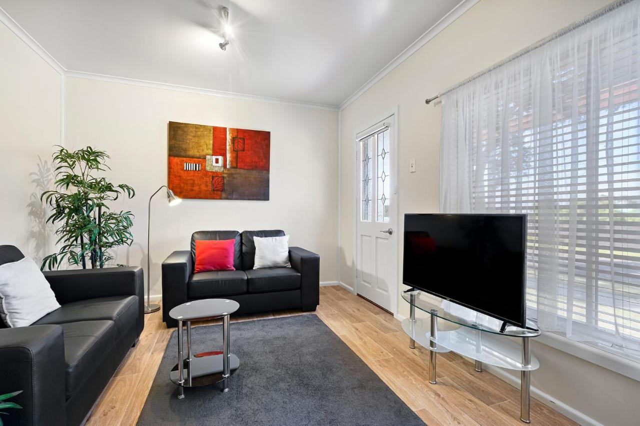 Short Stays Gippsland Trafalgar Экстерьер фото